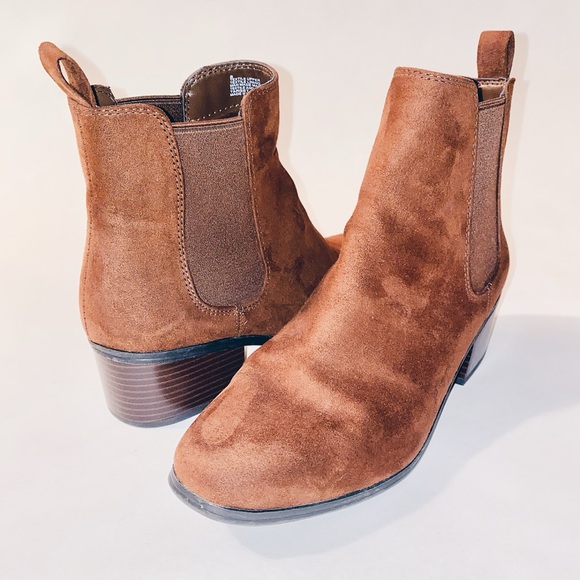 Women’s Brown Suede Booties Size 8 - Picture 5 of 5